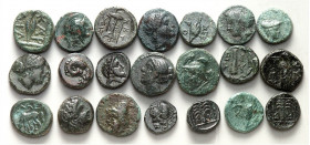 GRIECHEN. 
Allgemein: Bronzemünzen. 50 Kleinbronzen 7-13mm: meist Kleinasien: Troas/Abydus, - Elaea, Aeolis/Aegae, Mysien/Cyzikus, Bithynien, Thrakie...