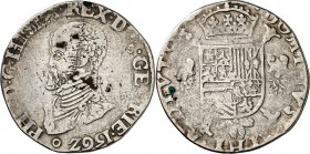 NIEDERLANDE. 
GELDERLAND. 
Philipp II. 1555-1598. 1/2&nbsp;Filipsdaalder 1562 Geharn. Brb. n.l. / Gekr. Wappen auf Jerusalemkreuz in Vlieskette. v.G...