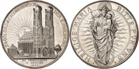 DEUTSCHE STÄDTE. 
Alphabetisch. 
MÜNCHEN. Medaille 1894 (v. A. Börsch) a.d. Einweihung d. Frauenkirche vor 400 Jahren. Perspekt. Ansicht d. Frauenki...