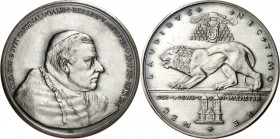 MEDAILLEURE des XIX. bis XXI. Jh.. 
DEUTSCHLAND zeitgenössisch nach 1945. 
BLUM-PAULMICHL, Anita *1911 Düsseldorf +1981 Ahlen. Medaille 1946 a.d. To...