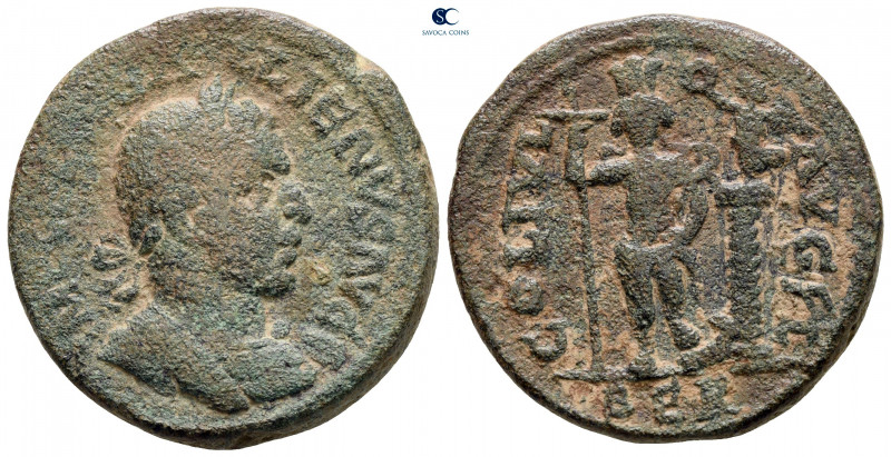 Phoenicia. Berytus. Gallienus AD 253-268. 
Bronze Æ

28 mm, 19,92 g



ne...