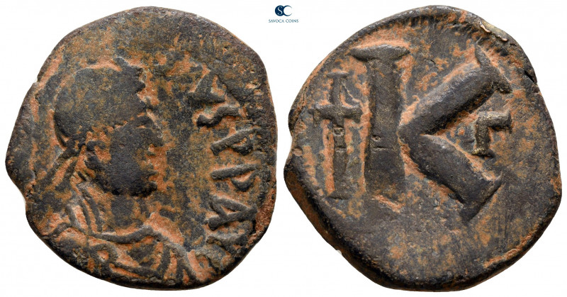 Justin I AD 518-527. Constantinople
Half Follis or 20 Nummi Æ

27 mm, 9,36 g...