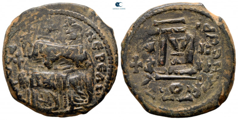 Phocas, with Leontia AD 602-610. Constantinople
Follis or 40 Nummi Æ

28 mm, ...