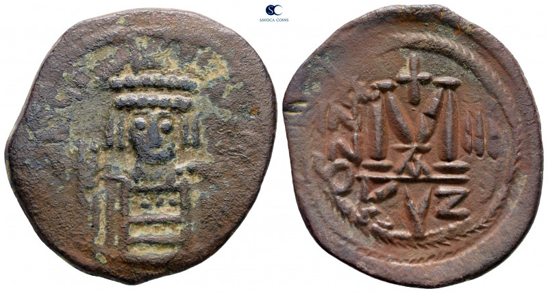 Heraclius AD 610-641. Cyzicus
Follis or 40 Nummi Æ

32 mm, 10,45 g



fin...