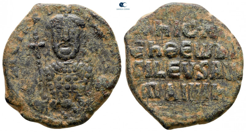 Nicephorus II Phocas AD 963-969. Constantinople
Follis or 40 Nummi Æ

26 mm, ...