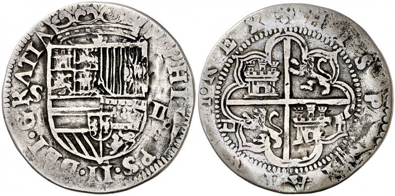 s/d. Felipe II. Sevilla. . 2 reales. (Cal. falta). 6,17 g. Acuñación abombada. M...