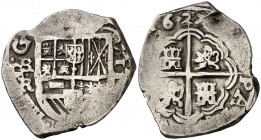 1627. Felipe IV. Sevilla. R. 2 reales. (Cal. 945 var). 6,56 g. La S de la ceca rectificada sobre una R. Doble escudo de Flandes y Tirol, uno en el lug...