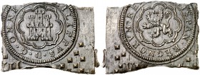 (1597-1598). Felipe II. Segovia. 4 maravedís. (J.S. pág. 126, mismo ejemplar). 8,30 g. Recorte de riel del Ingenio de Segovia, parcialmente acuñado. V...