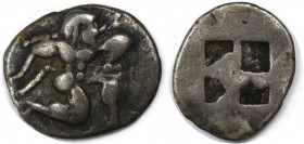 Griechische Münzen, THRACIA. THASOS (?). Obol (?) gegen 500 v. Chr. Vs.: Satyr n. r. Rs.: Viergeteiltes Quadratum incusum. Silber. 0,79 g. Sehr schön ...