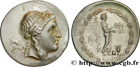 AIOLIS - MYRINA
Type : Tétradrachme stéphanophore 
Date : c. 150-140 AC.  
Mint name / Town : Myrhina , Éolide,  
Metal : silver 
Diameter : 33,5  mm
...