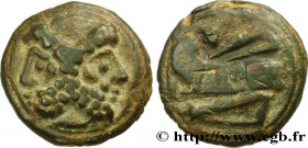 ROMAN REPUBLIC - ANONYMOUS
Type : As coulé 
Date : 215-211 AC. 
Mint name / Town : Rome 
Metal : bronze 
Diameter : 41  mm
Orientation dies : 12  h.
W...