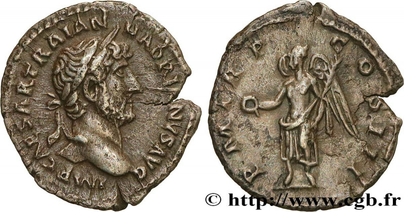 HADRIAN
Type : Quinaire 
Date : 121 
Mint name / Town : Rome 
Metal : silver 
Mi...