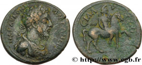 COMMODUS
Type : Unité 
Date : c. 184-190 
Mint name / Town : Sillyon, Pamphylie 
Metal : copper 
Diameter : 35,5  mm
Orientation dies : 6  h.
Weight :...