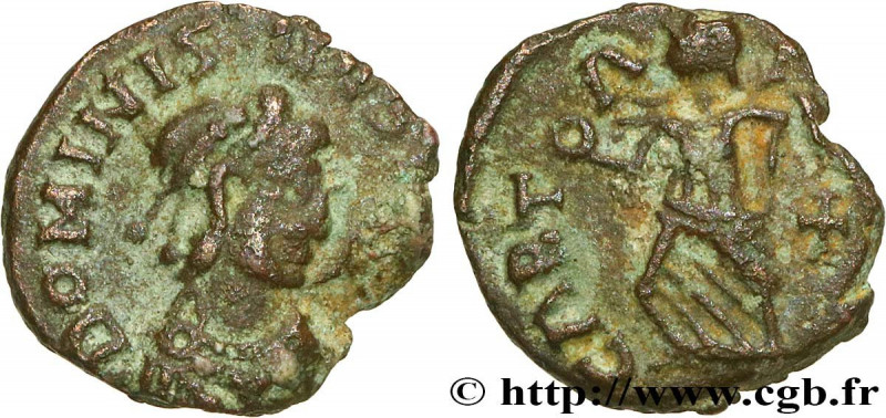 BONIFATIVS
Type : Nummus 
Date : c. 423-425 
Mint name / Town : Carthage 
Metal ...