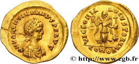 VALENTINIAN III
Type : Tremissis 
Date : c. 430-440 ou 450-455 
Mint name / Town : Constantinople 
Metal : gold 
Millesimal fineness : 1000  ‰
Diamete...