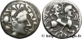 VENETI (Area of Vannes)
Type : Statère d'argent à la roue 
Date : c. 60-50 AC. 
Mint name / Town : Vannes (56) 
Metal : silver 
Diameter : 18,5  mm
Or...