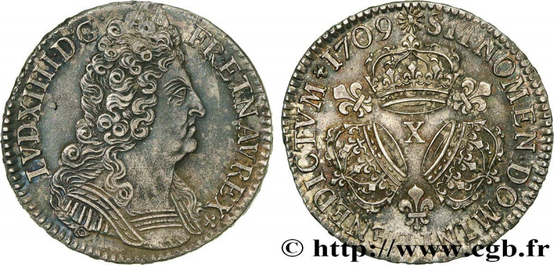 LOUIS XIV "THE SUN KING"
Type : Demi-écu aux trois couronnes 
Date : 1709 
Mint ...