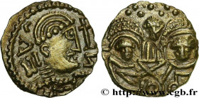 ENGLAND - ANGLO-SAXONS
Type : Shilling type Post-Crondall 
Date : 655-675 
Mint name / Town : atelier indéterminé 
Metal : gold 
Diameter : 12,5  mm
O...