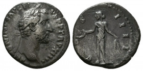 Antoninus Pius, 138-161. Rome, circa AD 150-151.
Denarius, AR

Weight: 3.1 gr
Diameter: 17 mm