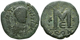 ANASTASIUS I, (A.D. 491-518), AE follis, issued 512-517, Constantinople mint.

Weight: 16.4 gr
Diameter: 34 mm