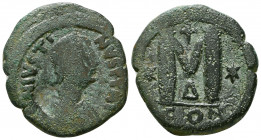 Justin I, AE follis 518-527 AD. Constantinople mint.

Weight: 15.2 gr
Diameter: 29 mm
