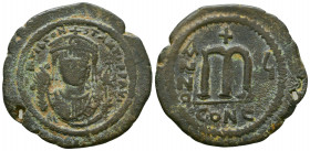 Tiberius II Constantine. 578-582 AD. Constantinople, AE Follis.

Weight: 14.9 gr
Diameter: 36 mm