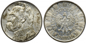 Pilsudski, 10 zloty 1939 - PCGS MS64 &nbsp; Moneta o znakomitej prezencji. Naturalna patyna. Projekt monety autorstwa Stanisława Kazimierza Ostrowskie...