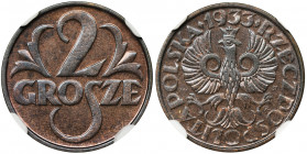2 grosze 1933 - NGC MS65 BN - RZADKIE Wyjątkowej urody egzemplarz z intensywnym menniczym blaskiem. Kolor brązowy. Najrzadszy rocznik dla tego nominał...