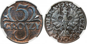 5 groszy 1935 - NGC MS64 BN - RZADKIE Rzadki rocznik. Kolor brązowy. Egzemplarz wybity tak świeżym stemplem, że wygląda jak lustrzanka.
Reference: Pa...