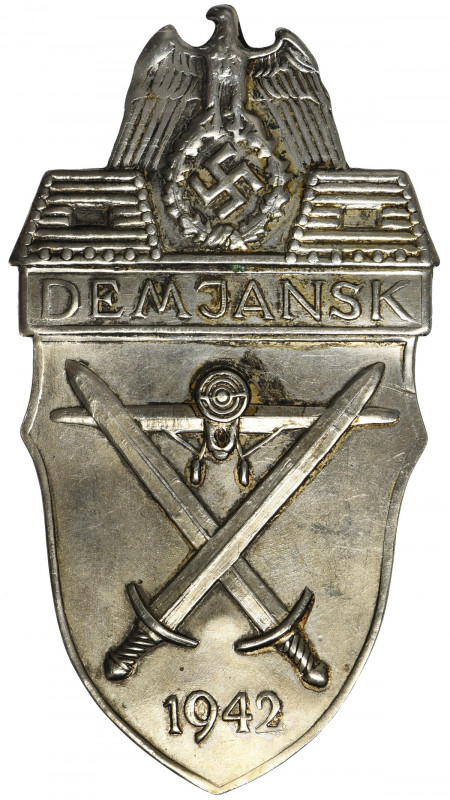 Germany, III Reich, Demjansk Shield Rare shield. One prong missing. Rzadko pojaw...