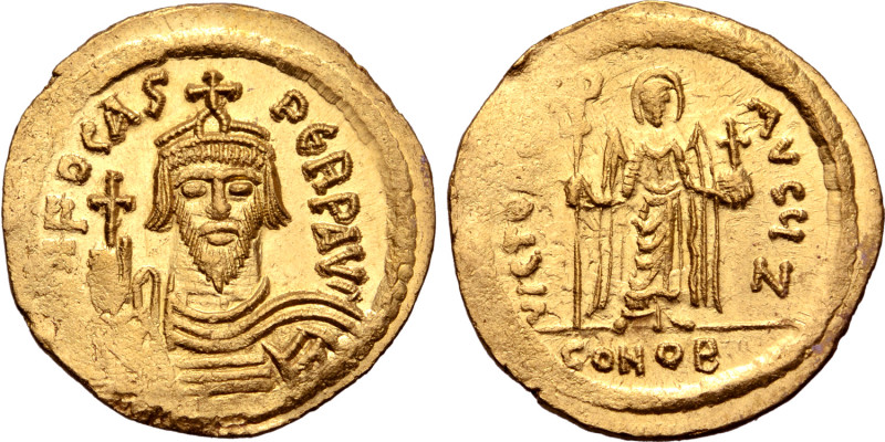 Phocas AV Solidus. Constantinople, AD 607-610. ∂ N FOCAS PЄRP AVC, draped and cu...