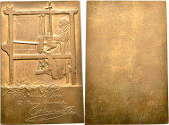 Medal
Bronze, Woman using texile machinery to left, legend below
53 x 81 mm, 117 g