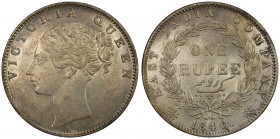BRITISH INDIA: Victoria, Queen, 1837-1876, AR rupee, 1840(c), KM-457.10, Prid-53, S&W-2.16, "Indian head" type, 35 berries, crescent on left ribbon bo...