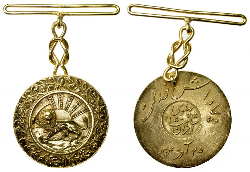 IRAN: Reza Shah, 1925-1941, gilt silver medal, 32mm, Order of Homayoun First Cla...