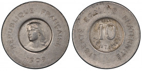 France. IIIe République, Essai de 10 centimes Rude, Paris, 1909, Al, 1.98 g.
Ref : GEM 35.3, Gadoury (1989) 278, Maz 2285 (R2)
Conservation : PCGS SP ...
