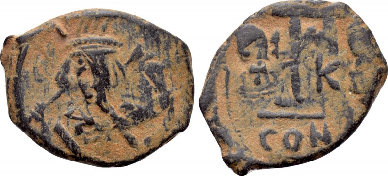 CONSTANTINUS IV POGONATUS (668-685). Decanummium. Constantinople. 

Obv: Helme...