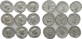 9 antoniniani.