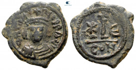 Maurice Tiberius AD 582-602. Constantinople. Decanummium Æ