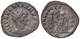 Aureliano (270-275) Antoniniano - Busto radiato a d. - R/ L’Imperatore in piedi riceve la Vittoria da Roma seduta - RIC 142 MI (g 3,59)
BB