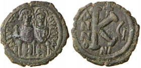 BISANZIO Giustino II (565-578) Mezzo follis A. Y (Nicomedia) Giustino e Sofia seduti di fronte - R/ Valore - Sear 370 AE (g 5,91) Modesti graffietti d...
