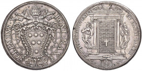Clemente X (1670-1679) Piastra 1675 - Munt. 13 AG (g 31,79) Fondi leggermente lucidati
BB+