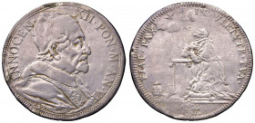 Innocenzo XII (1691-1700) Mezza piastra 1697 A. VI - Munt. 31 AG (g 15,60) Da montatura
MB