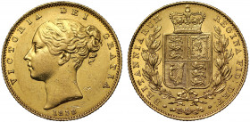 AU58 | Victoria (1837-1901), gold Sovereign, 1838, first young head left, W.W. raised on truncation for engraver William Wyon, Latin legend and toothe...