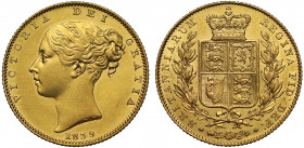 Victoria (1837-1901), gold Sovereign, 1839, first young head left, W.W. raised on truncation for engraver William Wyon, Latin legend and toothed borde...
