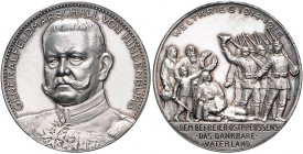 Deutsche Medaillen. 
Personenmedaillen. 
Hindenburg, Paul v. (1847-1934). Silbermed. 1915, v. Oertel/Berlin, auf den Befreier Ostpreußens 1914-1915,...