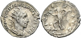 Römische Münzen. 
Kaiserzeit. 
Aemilianus 253. Antoninian, 2,62 g, Rom, Bü. re./Viktoria n. li. gehend. Kamp.&nbsp;85.15, RIC&nbsp;11. R.. 

ss