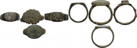 Lot of 4 bronze rings. Medieval period. Sizes: 17.75 mm, 18.00 mm, 17.00 mm, 15.50 mm.