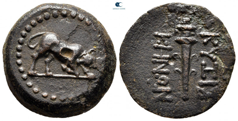 Mysia. Kyzikos circa 200-100 BC. 
Bronze Æ

25 mm, 7,90 g

Bull butting rig...