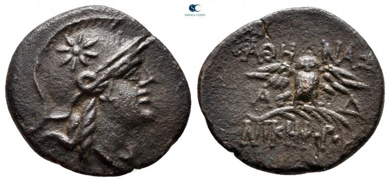 Mysia. Pergamon circa 180-150 BC. 
Bronze Æ

18 mm, 2,28 g

Head of Athena ...
