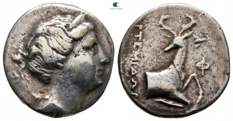 Ionia. Ephesos circa 258-202 BC. Artemidoros, magistrate
Didrachm AR

21 mm, ...